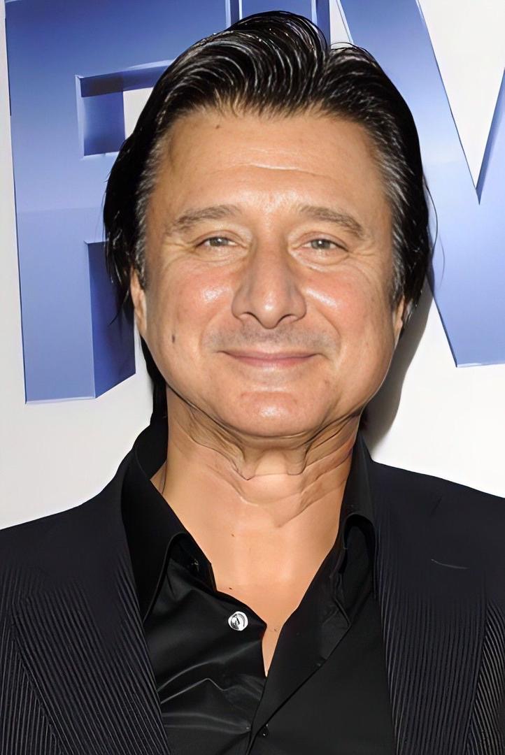 STEVE PERRY